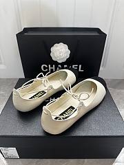 Chanel Mary Janes Black&White Flat Shoes - 4