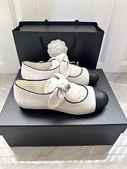 Chanel Mary janes - Lambskin, white & black  - 2