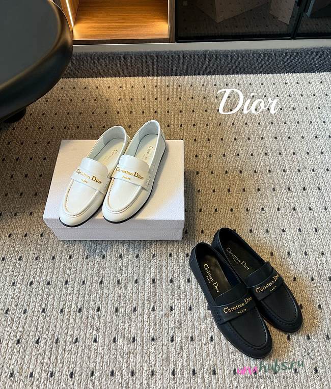 Dior Boy Loafer White Supple Calfskin - 1