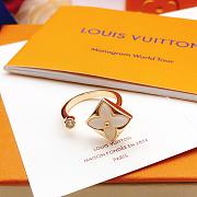 Louis Vuitton Blossom Star Ring  - 3