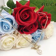 GUCCI Bee crystal-embellished faux-pearl necklace - 4