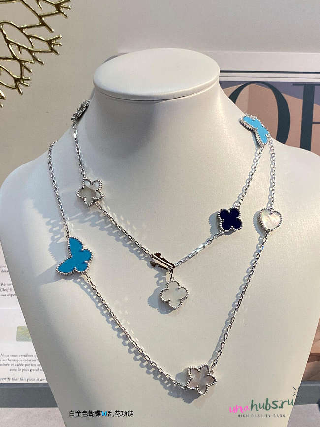 Van Cleef and Arpels Lucky Alhambra Turquoise Lapis Necklace - 1