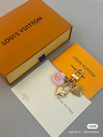 Louis Vuitton Microm Charms Heart Key Holder