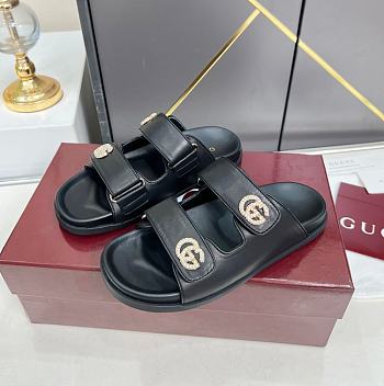 Gucci sandal with crystal Double G in black leather