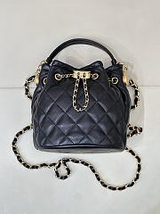 Chanel Bucket Bag In Black Lambskin - 18*19*15cm - 6