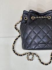 Chanel Bucket Bag In Black Lambskin - 18*19*15cm - 3