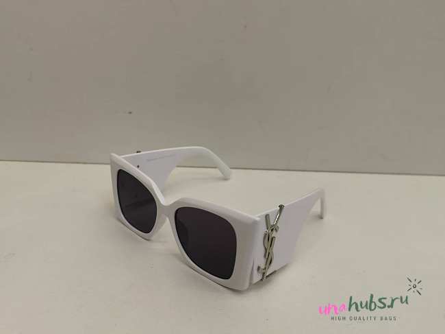 YSL Logo Sunglasses gift - 1