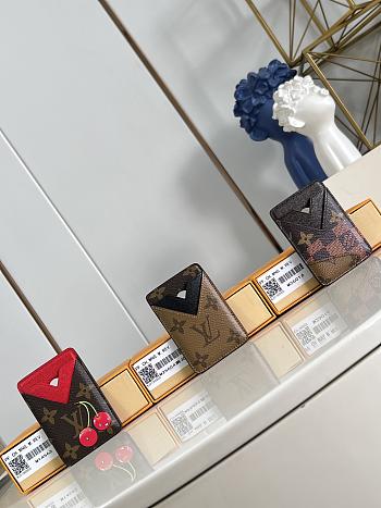 Louis Vuitton Porte-Cartes Magnet Monogram Reverse Card Holders - 9.5x0.5x6.5cm