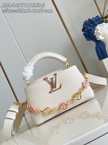 Louis Vuitton Capucines BB White - 22 x 12 x 8 cm
