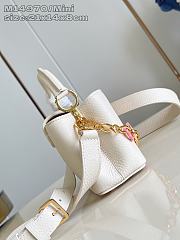 Louis Vuitton Capucines BB White - 22 x 12 x 8 cm - 4
