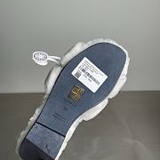 	 Hermes Oran White Fur Sandals - 5