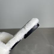 	 Hermes Oran White Fur Sandals - 3