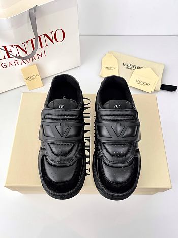 Valentino Joie de Jouer sneakers in balck