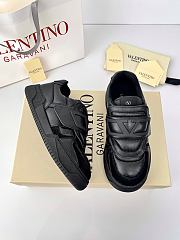Valentino Joie de Jouer sneakers in balck - 5