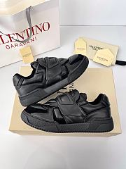 Valentino Joie de Jouer sneakers in balck - 2