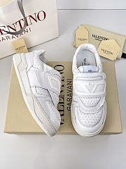 	 Valentino Joie de Jouer sneakers in white - 5