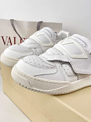 	 Valentino Joie de Jouer sneakers in white - 6