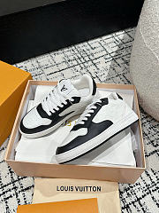 Louis Vuitton LV Stadium Sneaker Black White - 2