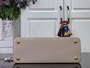 Louis Vuitton Capucines MM Souple Grey Beige 33x24x12cm - 3