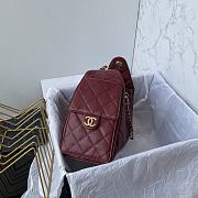 Chanel 25 Small Handbag Red Wine 30x26x14cm - 2