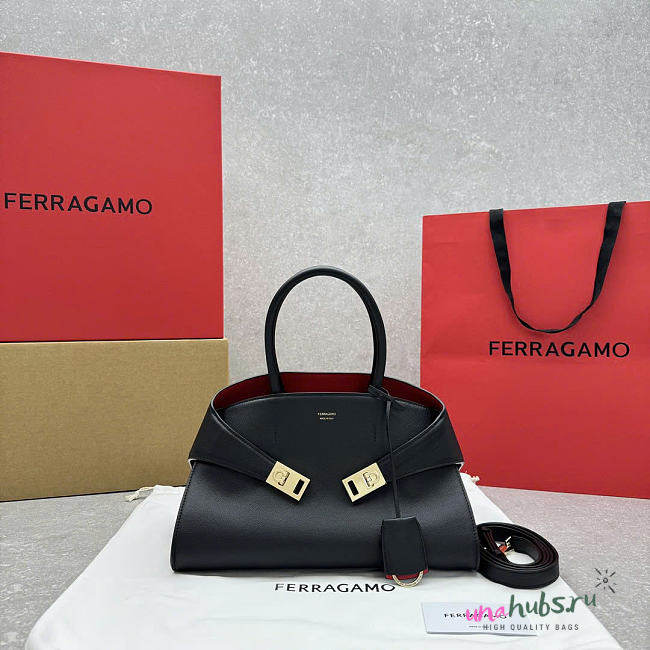 Ferragamo Hug Tote Bag Black Red 31.5x19x22cm - 1