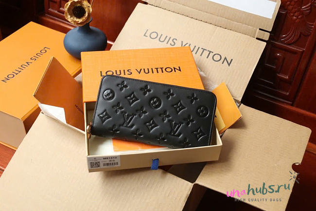 Louis Vuitton LV Zippy Wallet Black 19.5x10.5x2.5cm - 1