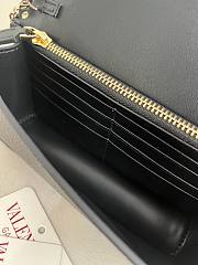 Valentino Rockstud Wallet With Chain Black 20x4.5x11.5cm - 3