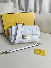 Fendi Baguette Bag White 27cm - 1