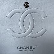 Chanel Medium Flap Bag White Caviar Silver 25cm - 5