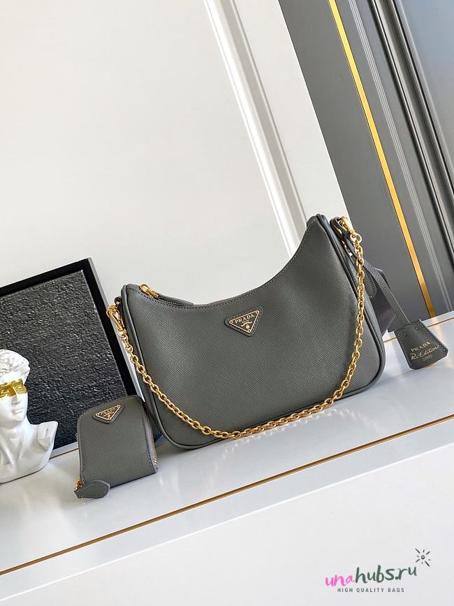 Prada Re-Edition 2005 Grey Bag 22x18x6.5cm - 1