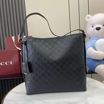 Gucci GG Emblem Medium Shoulder bag Black 30.5x30.5x9cm