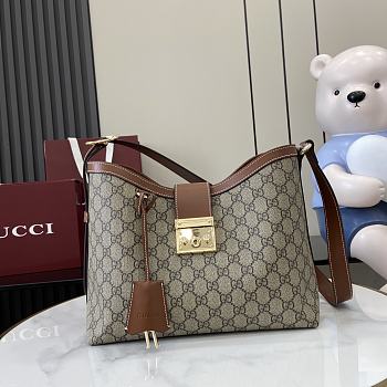 Gucci Padlock Medium Shoulder bag 29x23.5x15.5cm