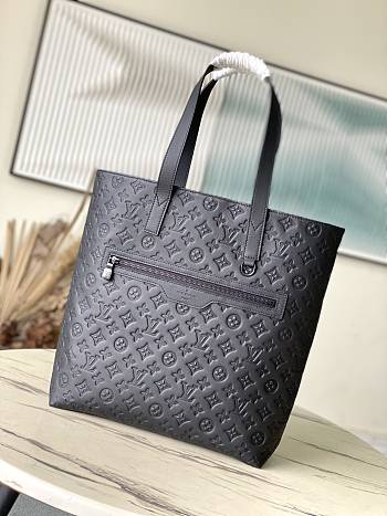Louis Vuitton LV Excursion Tote 33x37x13cm