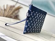 Louis Vuitton LV Pochette To-Go Navy Blue 30x21.5x1cm - 4