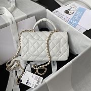 Chanel Top Handle White Lambskin 20cm - 3