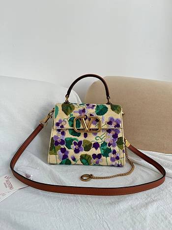 Valentino Garavani v Sling embroidered Tote 22x10x18cm