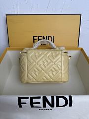 Fendi Vanity Yellow nappa leather 16x11x8cm - 2