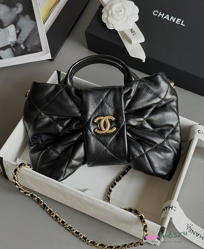 Chanel 25k Bag Black 26x18x5cm - 1