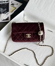 Chanel Flap Bag Red Wine Velvet 20x13x7cm - 1