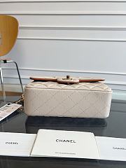 Chanel Top Handle Flap Bag Beige 20x12x6cm  - 5