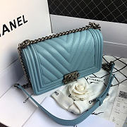 Chanel Le Boy Blue Silver Lambskin Chevron 25cm - 5