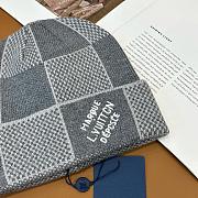 Louis Vuitton LV Grey Beanie - 3