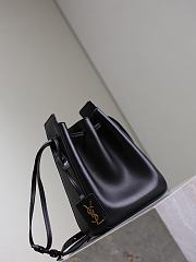 YSL Bucket Bag Black 24x18x7cm - 5
