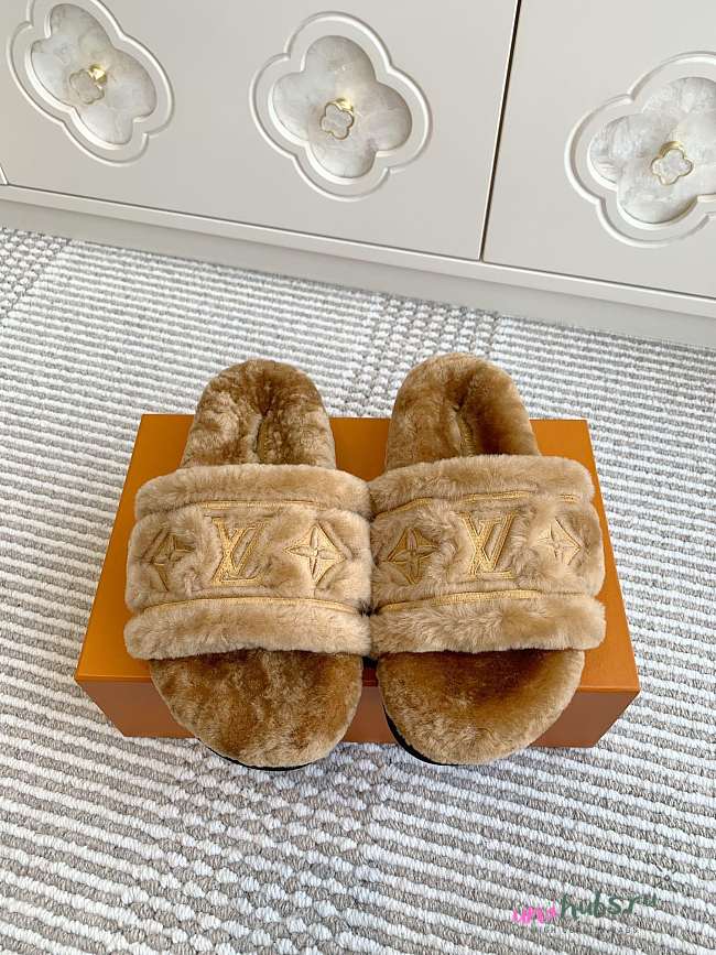 Louis Vuitton LV Comfort Mules - 1