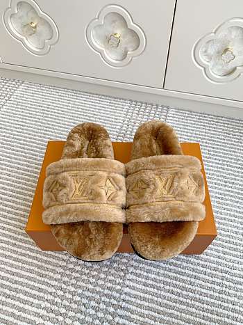 Louis Vuitton LV Comfort Mules