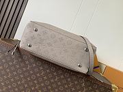 Louis Vuitton Bella Tote Mahina Grey 32x23x13cm - 4