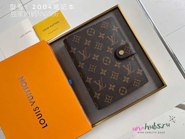 Louis Vuitton Notebook 18x14cm - 1