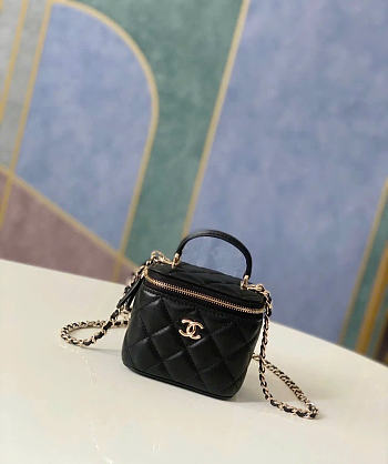 Chanel Mini Vanity Handle Black Lambskin 11x8.5x7cm