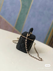 Chanel Mini Vanity Handle Black Lambskin 11x8.5x7cm - 4