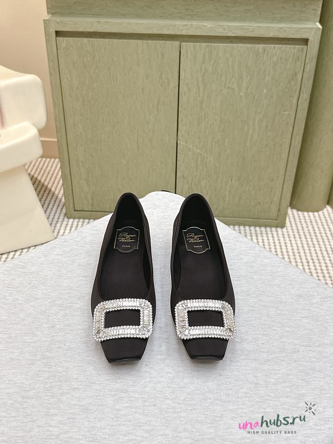 Roger Vivier Ballerina Flat - 1